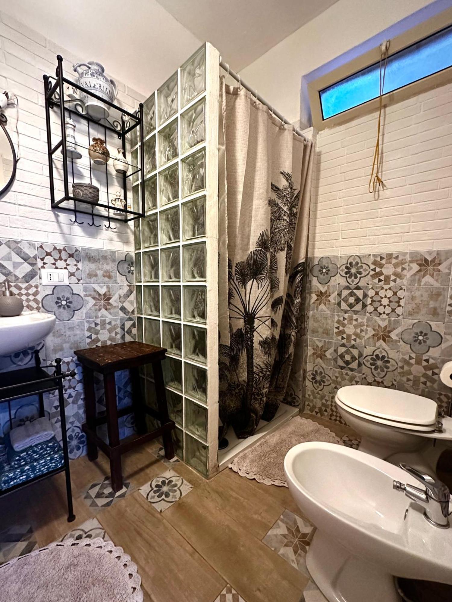 Апартаменты Casa Perciata - Locazione Turistica Монделло Экстерьер фото