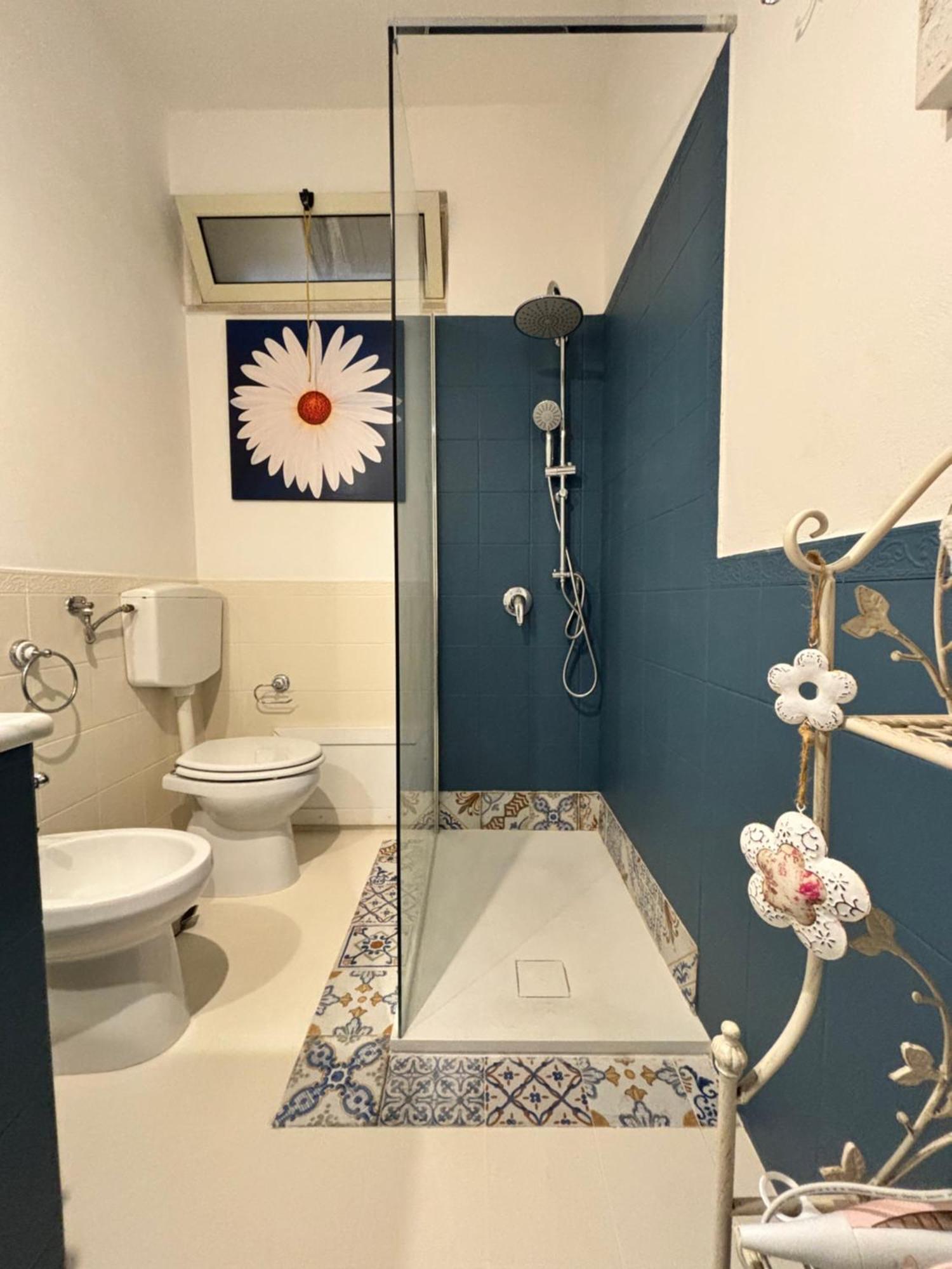 Апартаменты Casa Perciata - Locazione Turistica Монделло Экстерьер фото