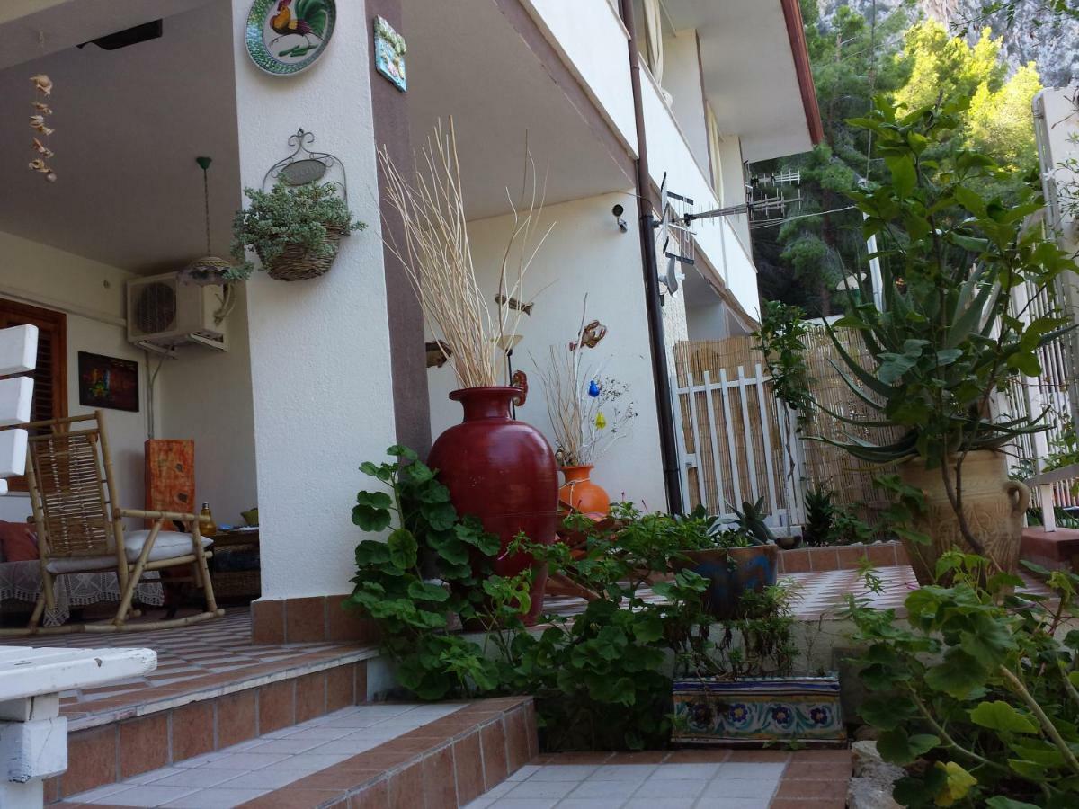Апартаменты Casa Perciata - Locazione Turistica Монделло Экстерьер фото